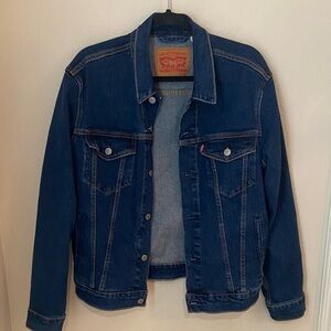 Women’s Levi’s Original Trucker Denim Jacket Dark Wash Size S Fits Medium